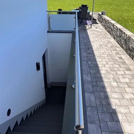 Im Souterrain Mit Terrasse Appartement Hopferau