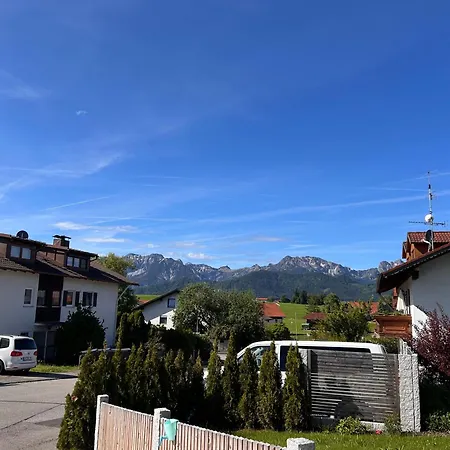Im Souterrain Mit Terrasse *